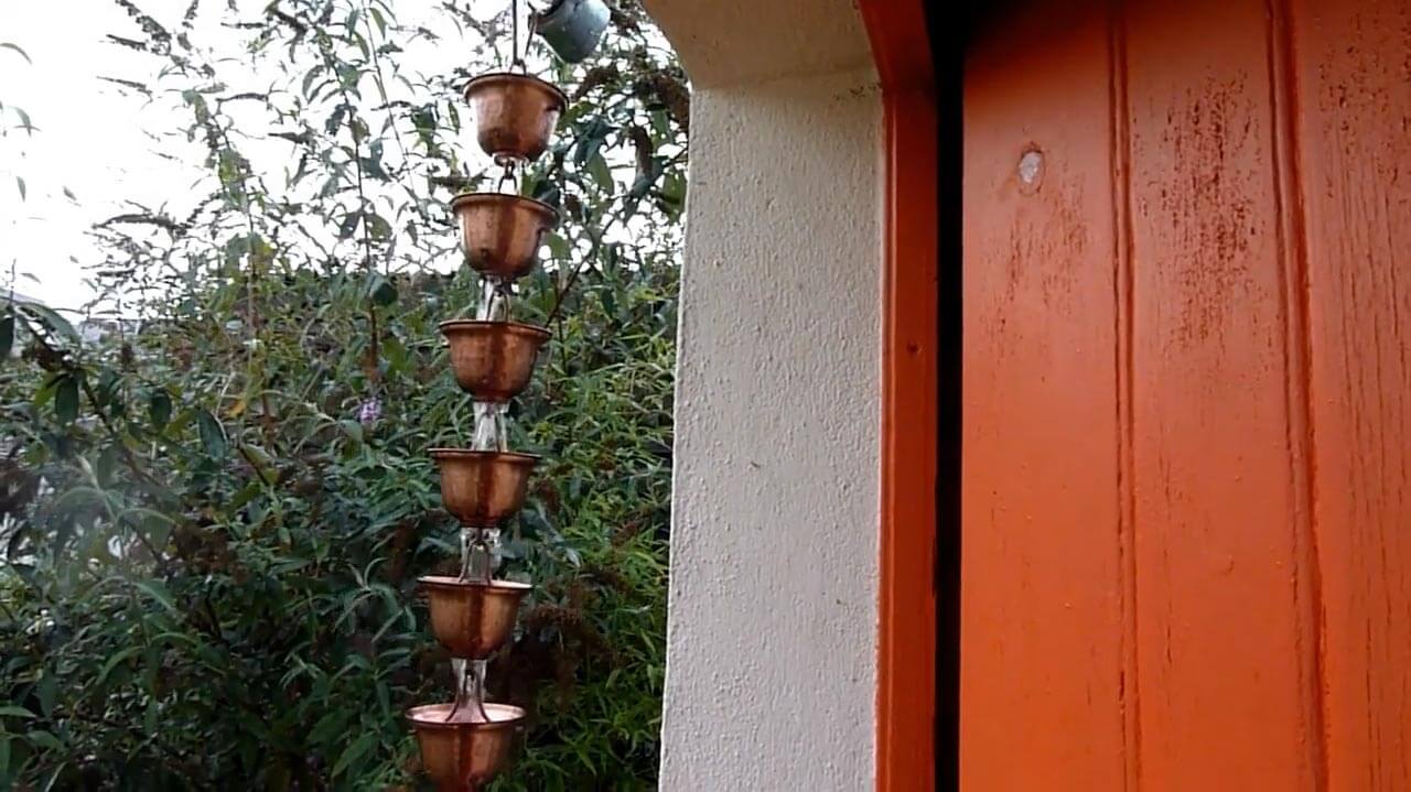 Chaînes de pluie pour gouttières Oiseaux mobiles sur tasses
